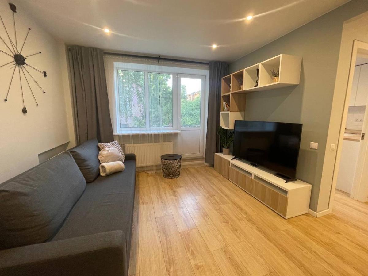 リガModern 1Br Haven Near Two Parksアパートメント エクステリア 写真
